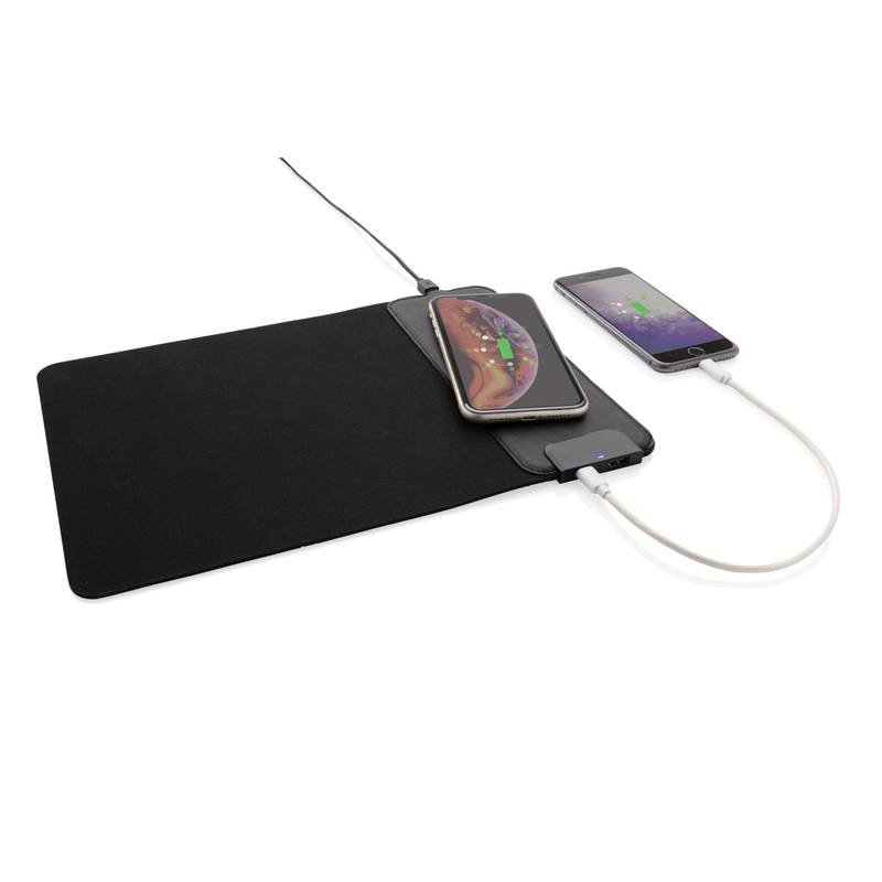 Podložka pod myš s bezdrátovým nabíjením 15W, USB porty, černá Podložka pod myš s bezdrátovým nabíjením 15W, USB porty, černá